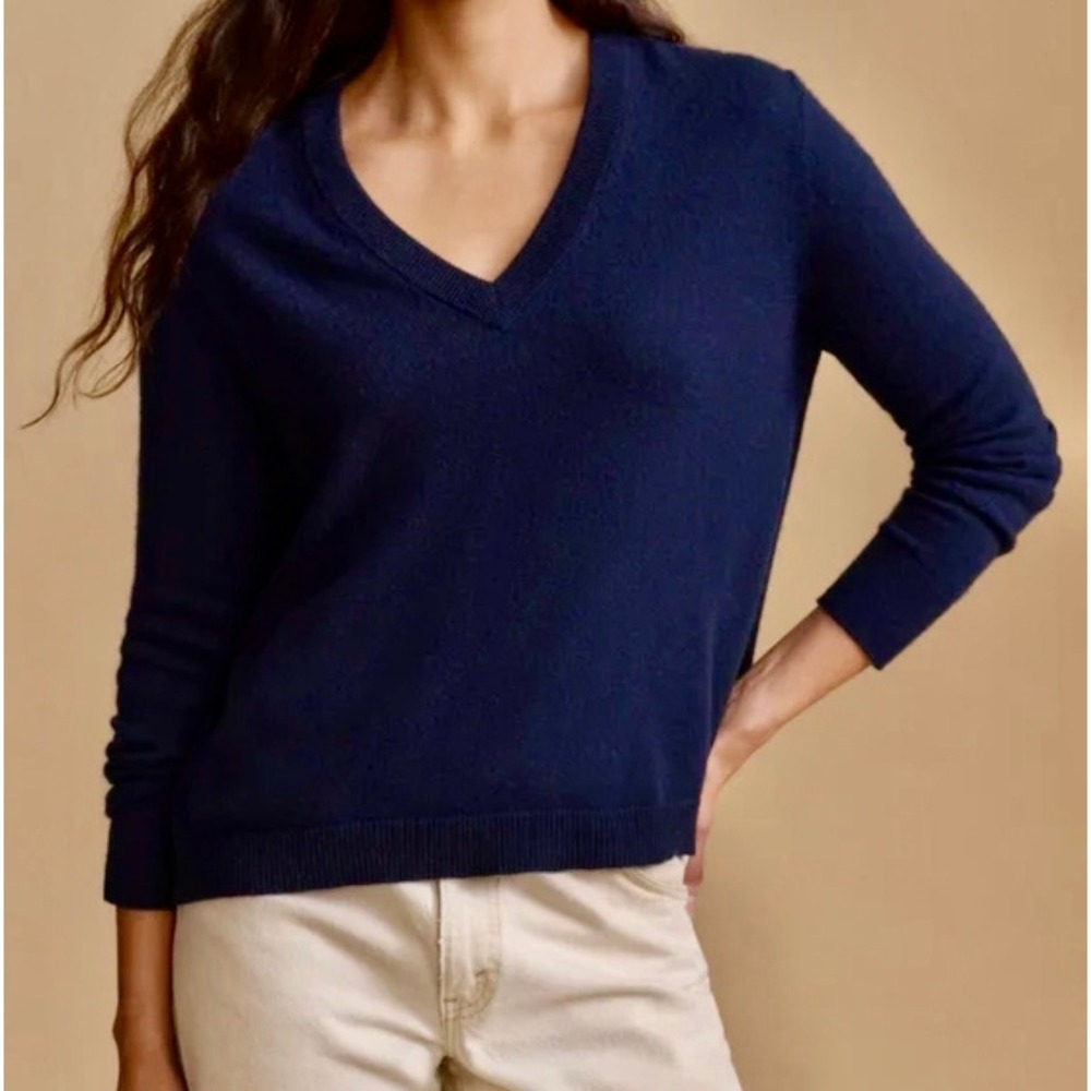 Jenni Kayne Flynn Cashmere V-Neck Sweater S Navy 100% Cashmere Quiet Luxury